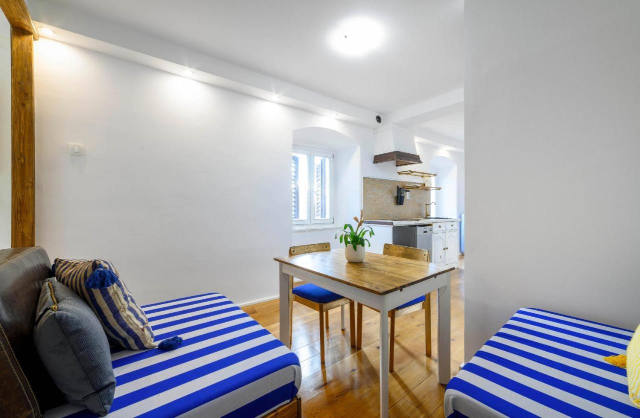 On The Rock Apartments Šibenik Dış mekan fotoğraf